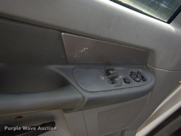 image for item IT9217 2009 Dodge Ram 5500HD  utility / service truck