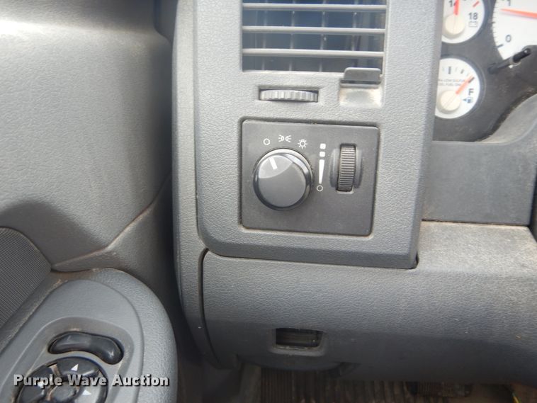 image for item IT9217 2009 Dodge Ram 5500HD  utility / service truck