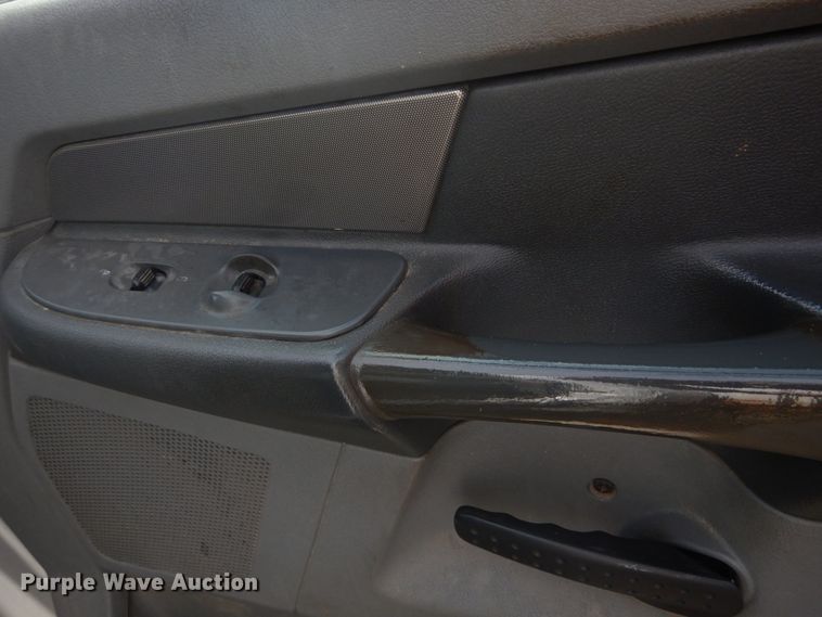 image for item IT9217 2009 Dodge Ram 5500HD  utility / service truck