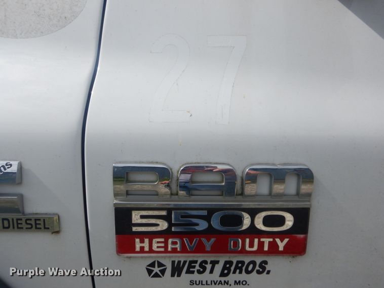 image for item IT9217 2009 Dodge Ram 5500HD  utility / service truck
