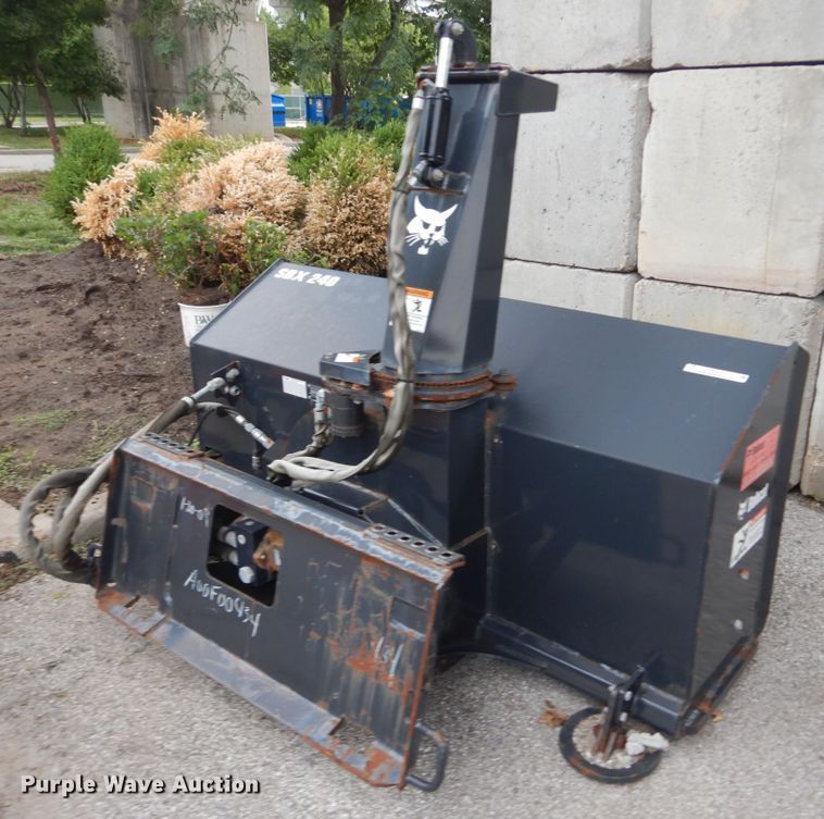 image for item IT9227 2008 Bobcat SBX240  72"W skid steer snow blower