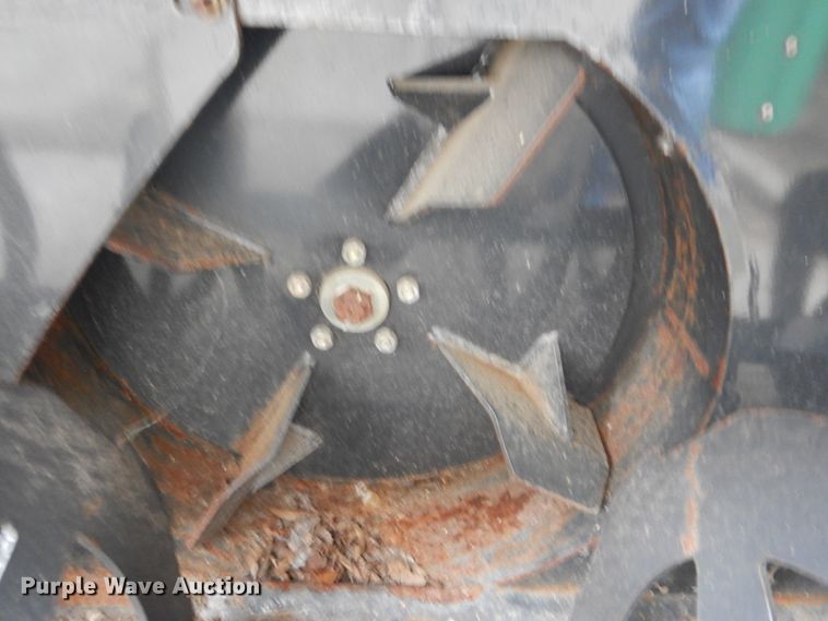 image for item IT9227 2008 Bobcat SBX240  72"W skid steer snow blower