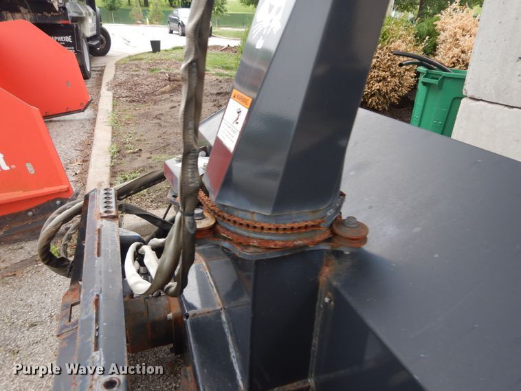 image for item IT9227 2008 Bobcat SBX240  72"W skid steer snow blower