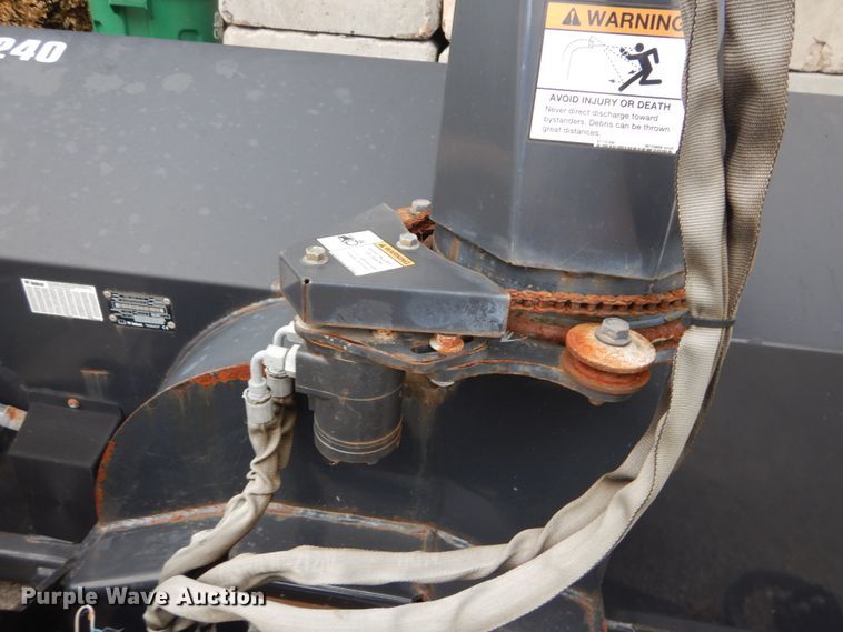 image for item IT9227 2008 Bobcat SBX240  72"W skid steer snow blower