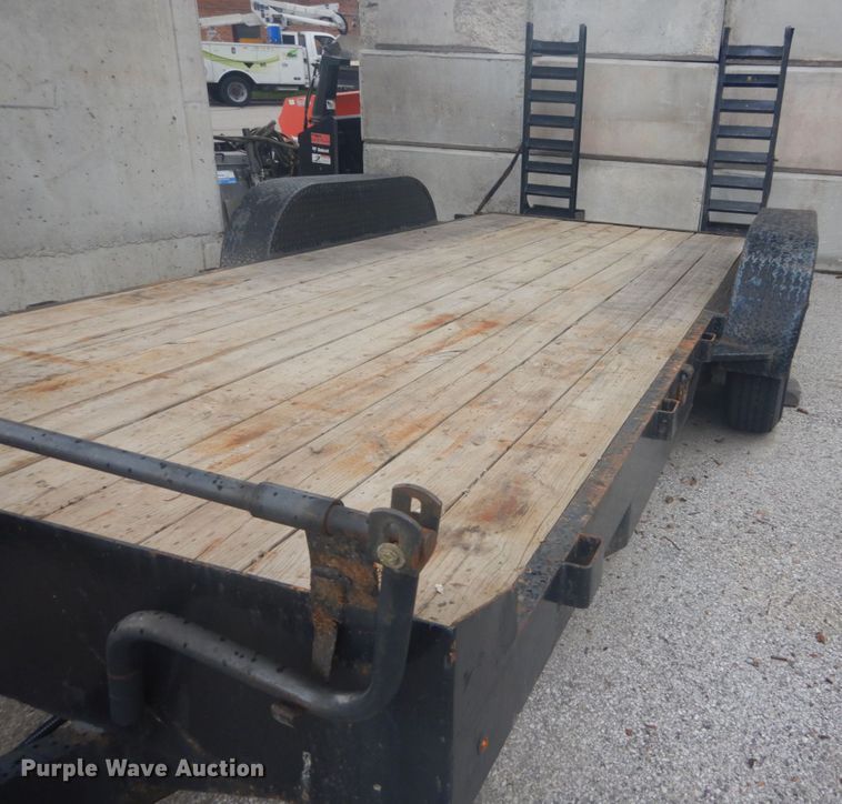 image for item IT9229 2001 Mac-lander 18TSLWB  equipment trailer