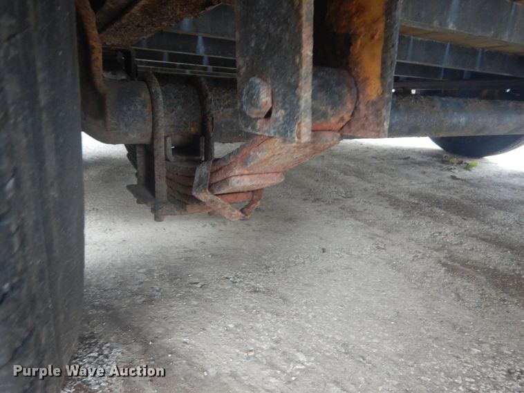 image for item IT9229 2001 Mac-lander 18TSLWB  equipment trailer