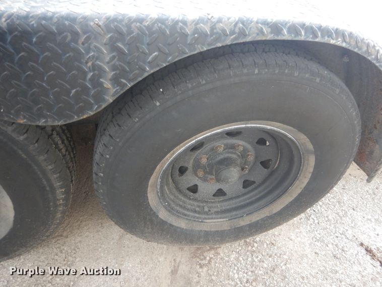 image for item IT9229 2001 Mac-lander 18TSLWB  equipment trailer