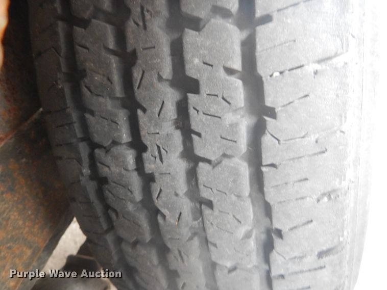 image for item IT9229 2001 Mac-lander 18TSLWB  equipment trailer