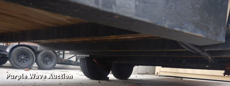 image for item IT9231 2003 Cronkhite 2900EWA  equipment trailer