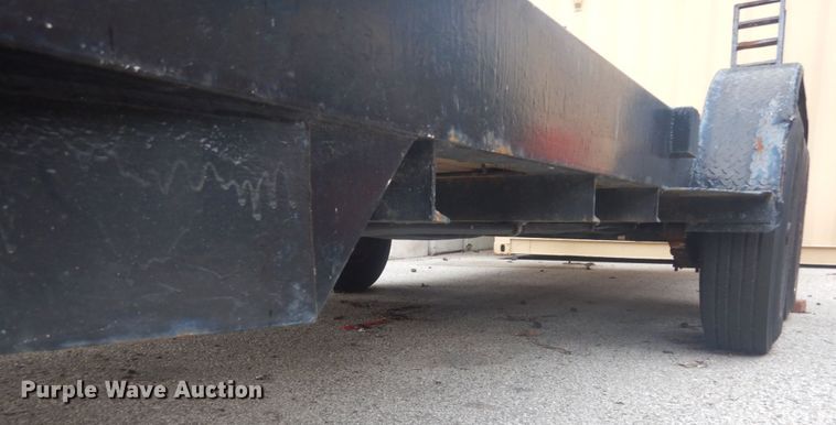 image for item IT9231 2003 Cronkhite 2900EWA  equipment trailer