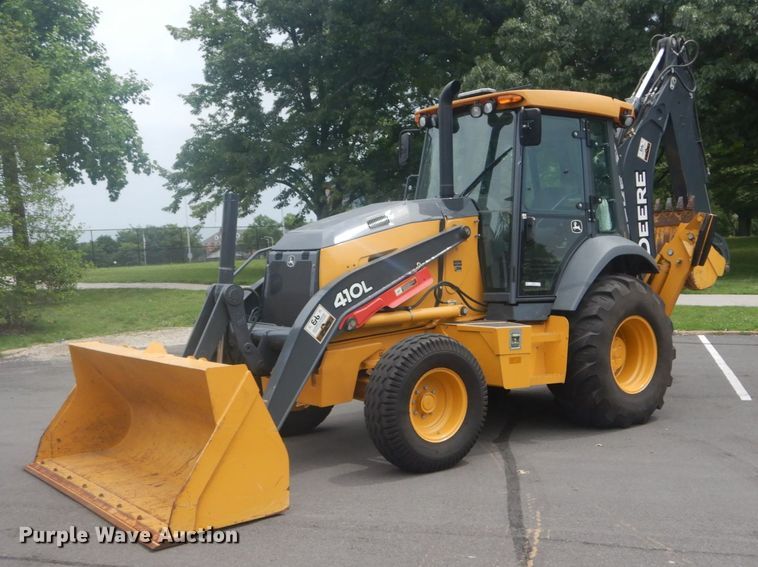 image for item IT9235 2015 John Deere 410L  backhoe