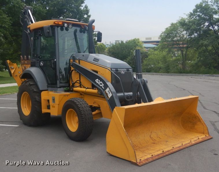 image for item IT9235 2015 John Deere 410L  backhoe
