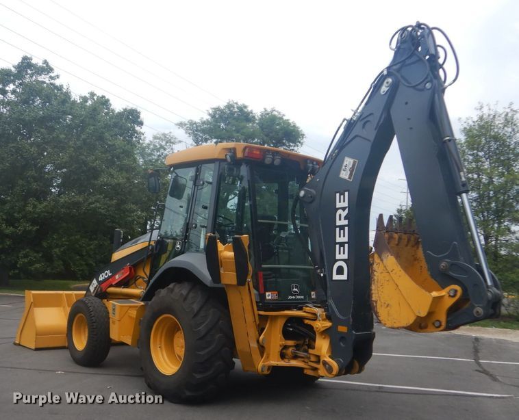 image for item IT9235 2015 John Deere 410L  backhoe