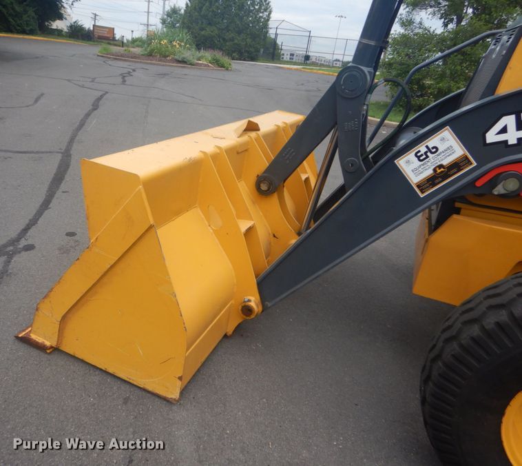 image for item IT9235 2015 John Deere 410L  backhoe