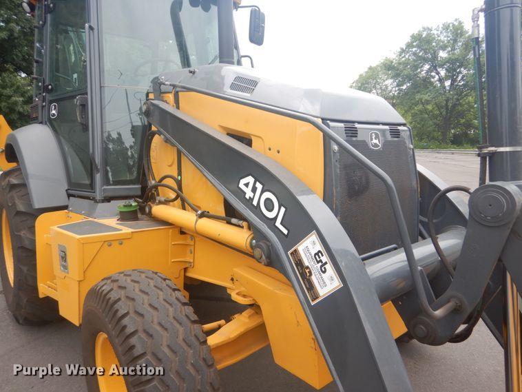 image for item IT9235 2015 John Deere 410L  backhoe
