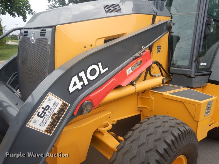 image for item IT9235 2015 John Deere 410L  backhoe