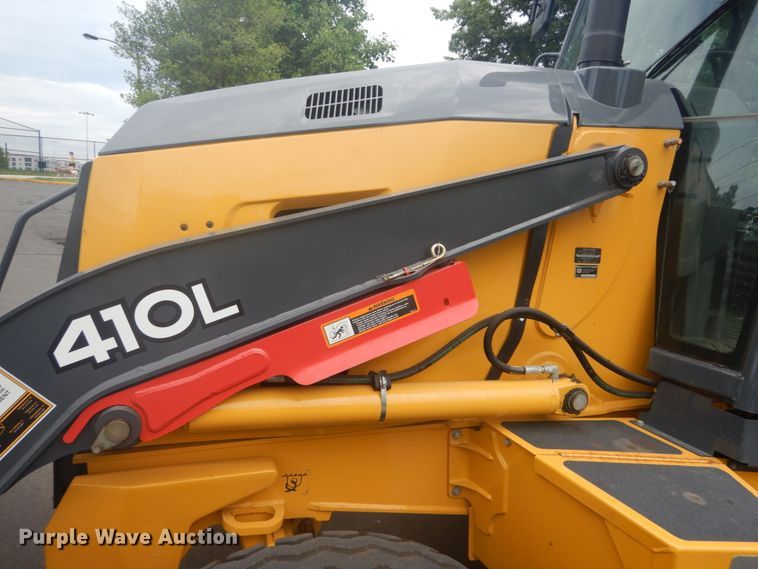 image for item IT9235 2015 John Deere 410L  backhoe