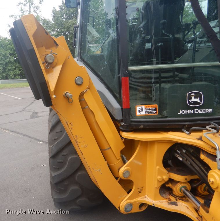 image for item IT9235 2015 John Deere 410L  backhoe