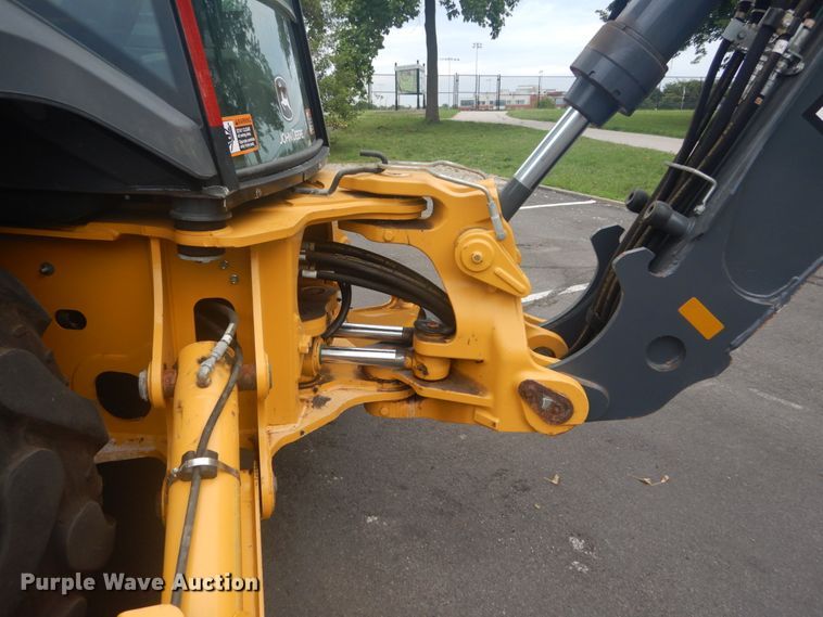 image for item IT9235 2015 John Deere 410L  backhoe