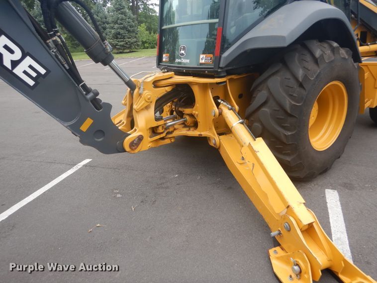image for item IT9235 2015 John Deere 410L  backhoe
