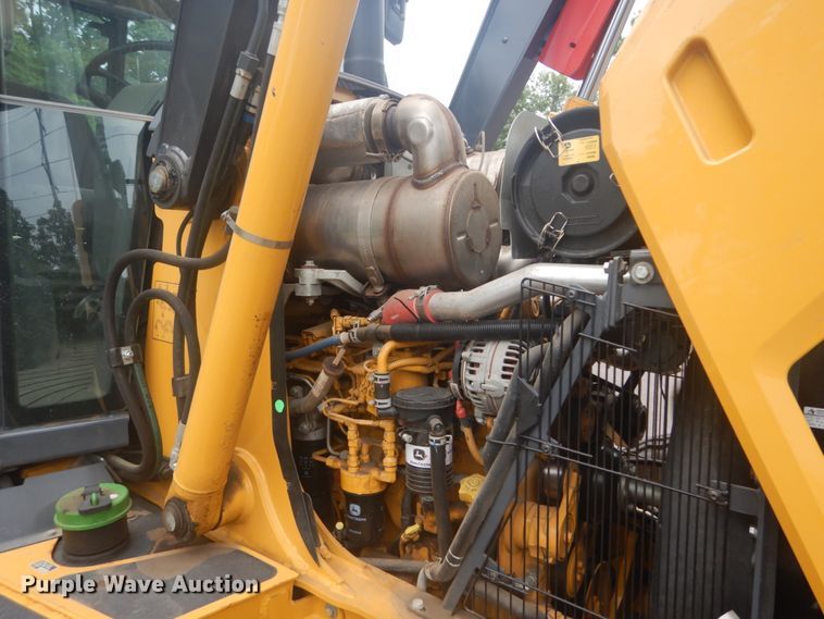 image for item IT9235 2015 John Deere 410L  backhoe