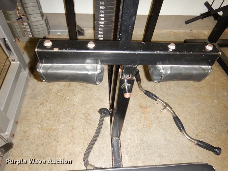 image for item IW9887 Lat pulldown machine