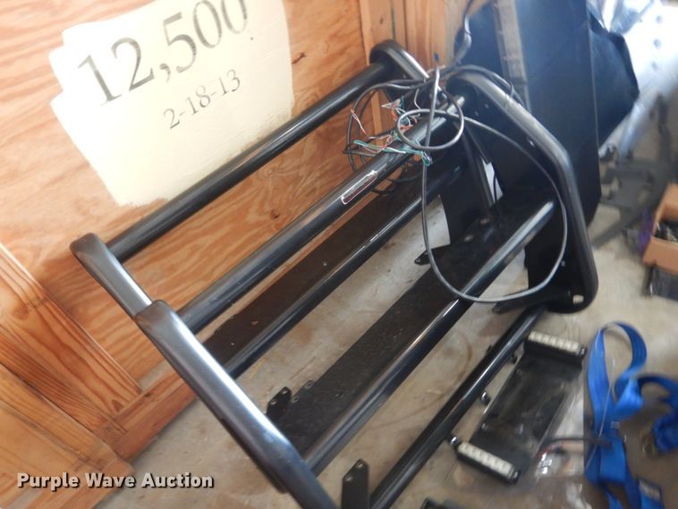 image for item JI9638 Vehicle cage dividers