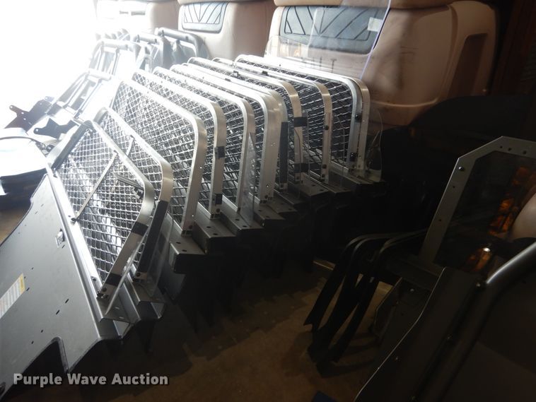 image for item JI9638 Vehicle cage dividers