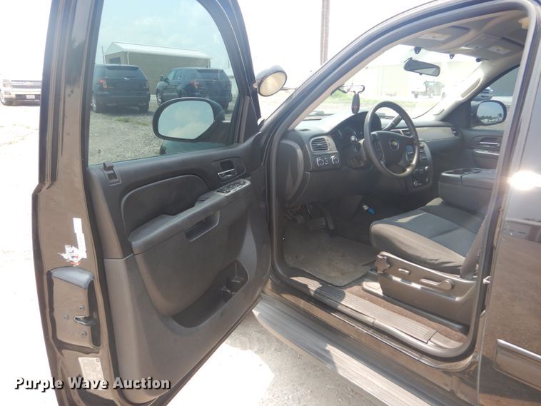 image for item JI9642 2010 Chevrolet Tahoe  SUV