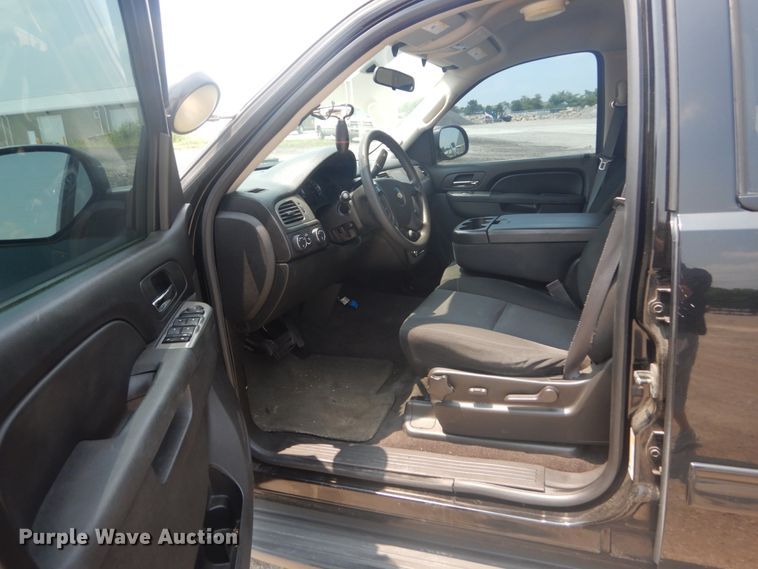 image for item JI9642 2010 Chevrolet Tahoe  SUV