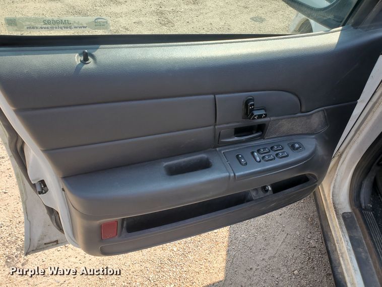 image for item JM9692 2004 Ford Crown Victoria Police Interceptor