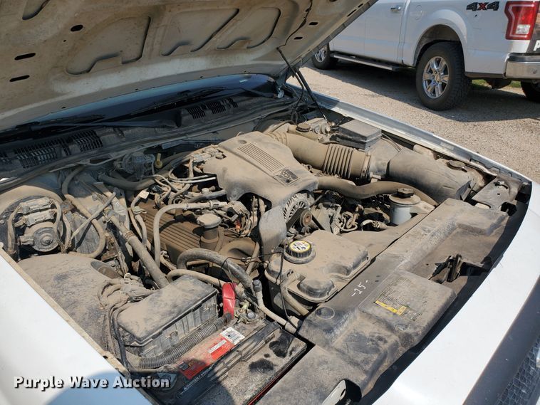 image for item JM9692 2004 Ford Crown Victoria Police Interceptor