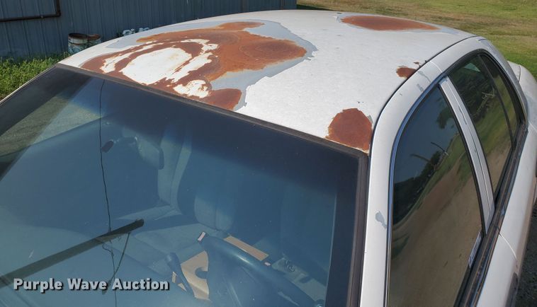 image for item JM9692 2004 Ford Crown Victoria Police Interceptor