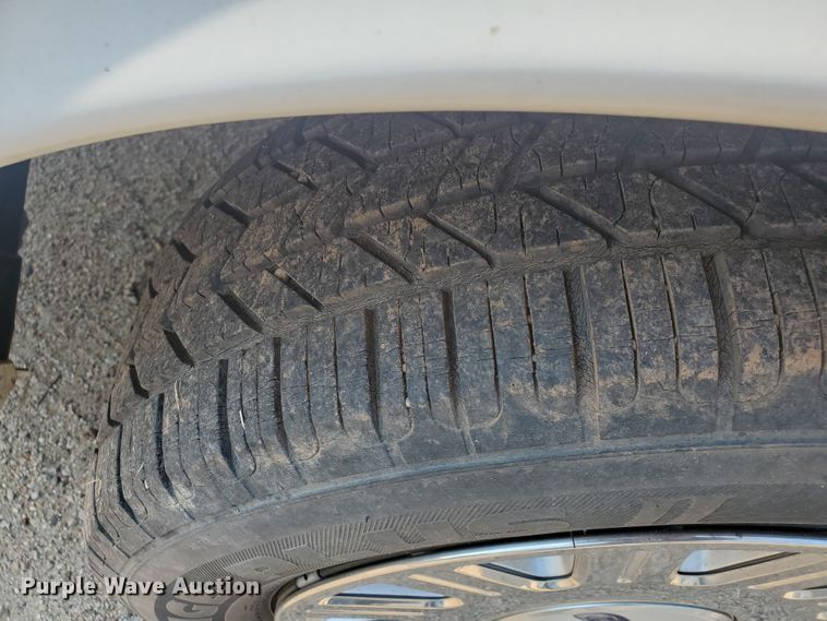 image for item JM9692 2004 Ford Crown Victoria Police Interceptor