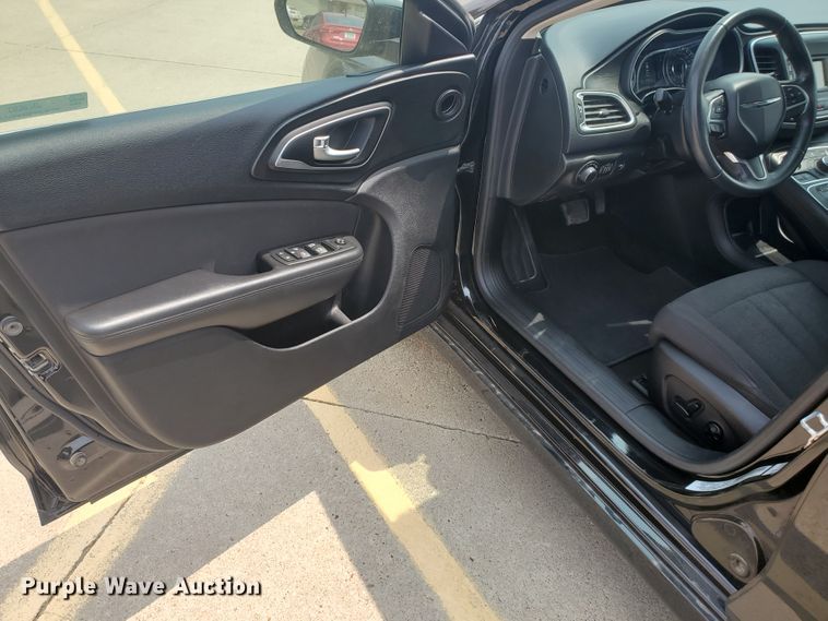 image for item JM9693 2015 Chrysler 200