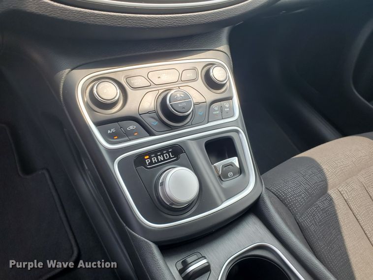 image for item JM9693 2015 Chrysler 200