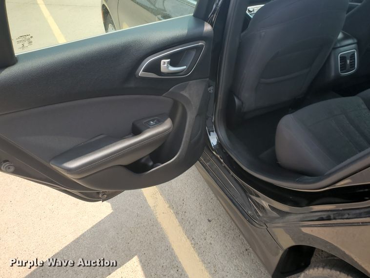 image for item JM9693 2015 Chrysler 200