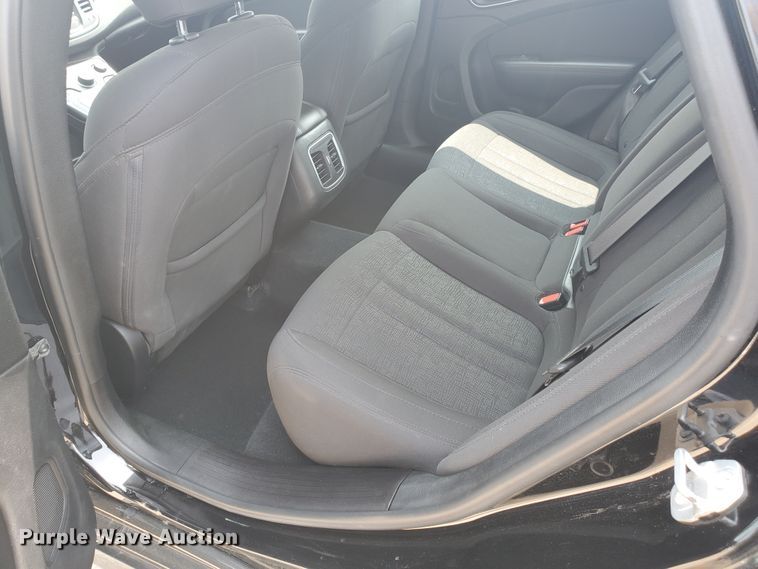 image for item JM9693 2015 Chrysler 200