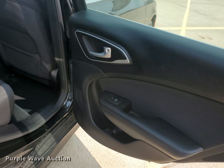 image for item JM9693 2015 Chrysler 200