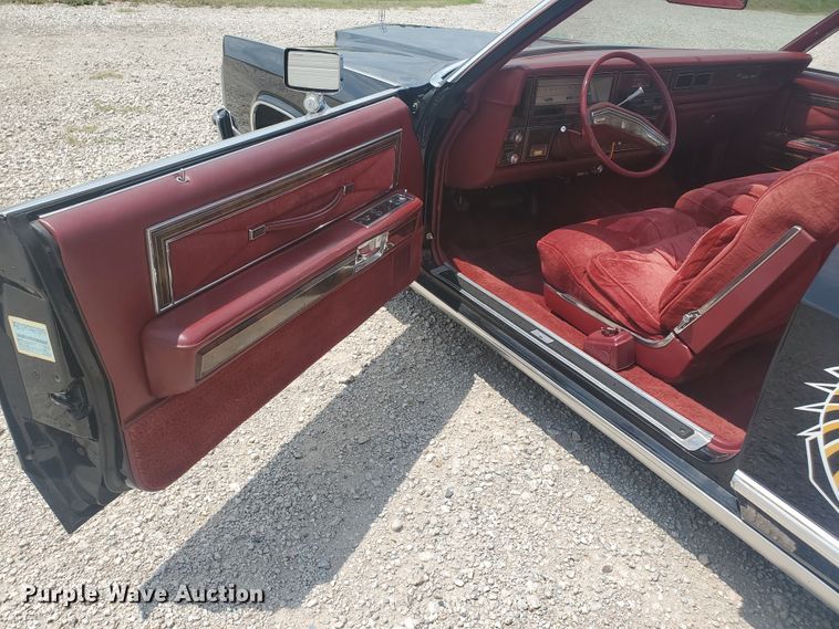 image for item JM9715 1979 Lincoln Continental Town Coupe