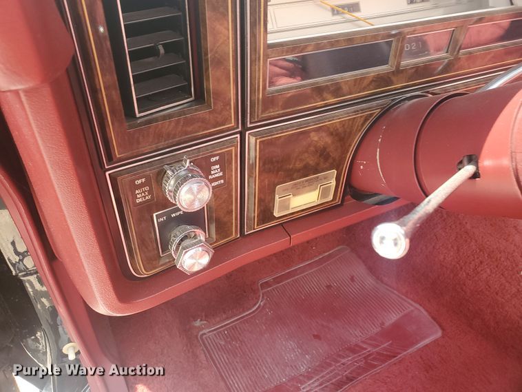 image for item JM9715 1979 Lincoln Continental Town Coupe