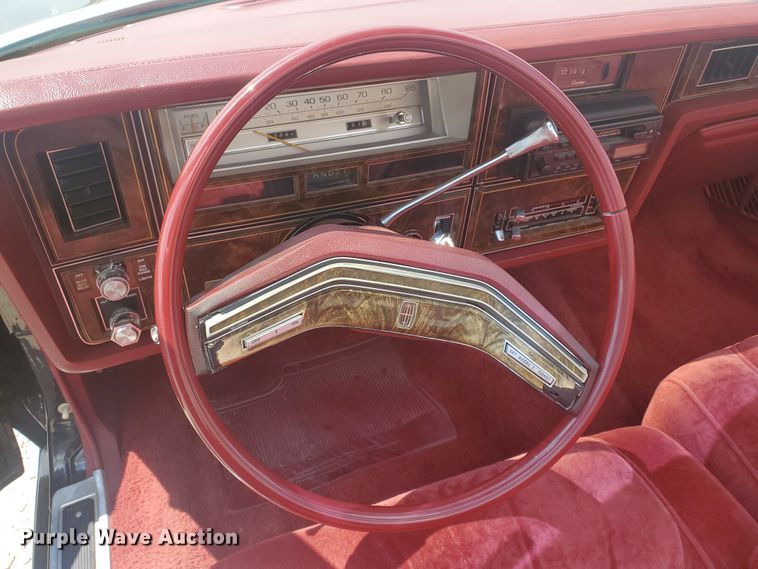 image for item JM9715 1979 Lincoln Continental Town Coupe