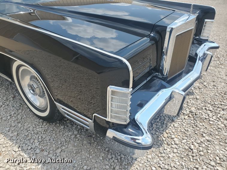 image for item JM9715 1979 Lincoln Continental Town Coupe