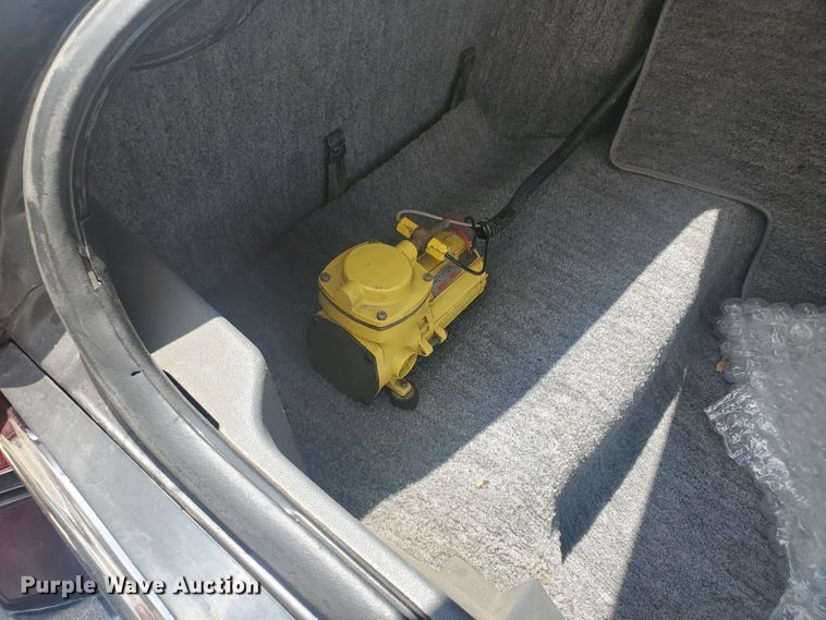 image for item JM9715 1979 Lincoln Continental Town Coupe