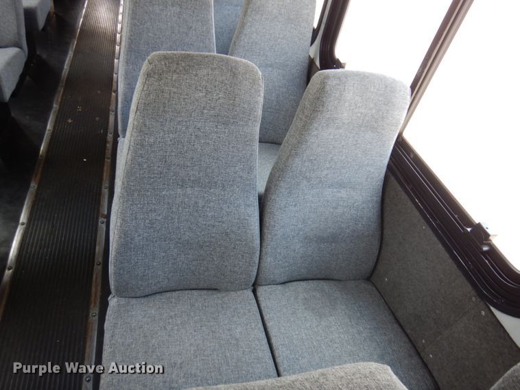 image for item JZ9950 2005 Thomas Built Saf-T-Liner MVP EF  coach bus