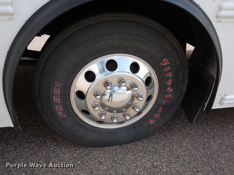 image for item JZ9950 2005 Thomas Built Saf-T-Liner MVP EF  coach bus