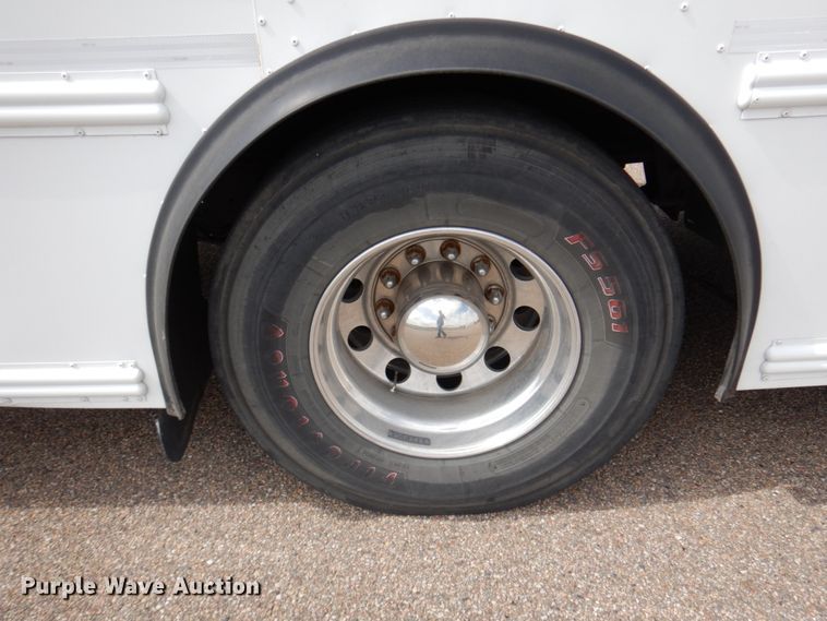 image for item JZ9950 2005 Thomas Built Saf-T-Liner MVP EF  coach bus