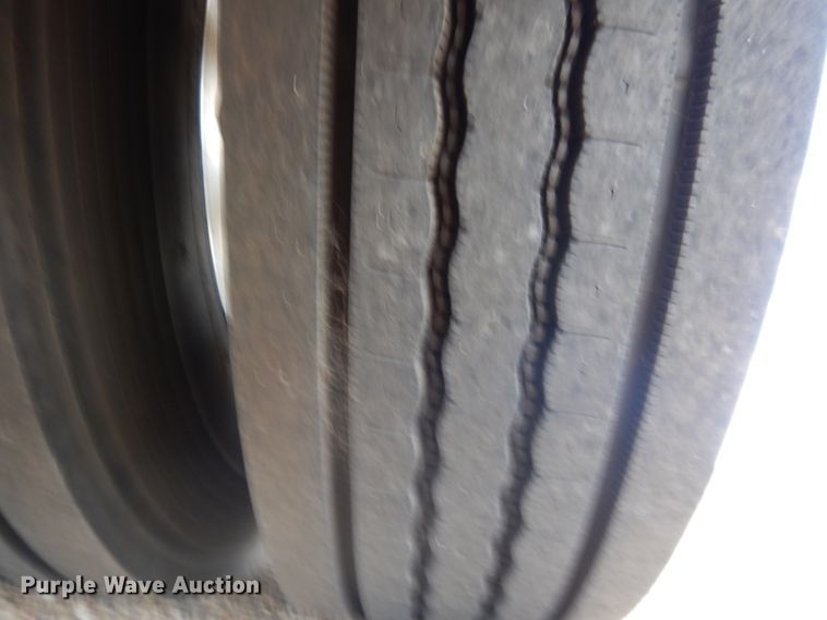 image for item JZ9950 2005 Thomas Built Saf-T-Liner MVP EF  coach bus