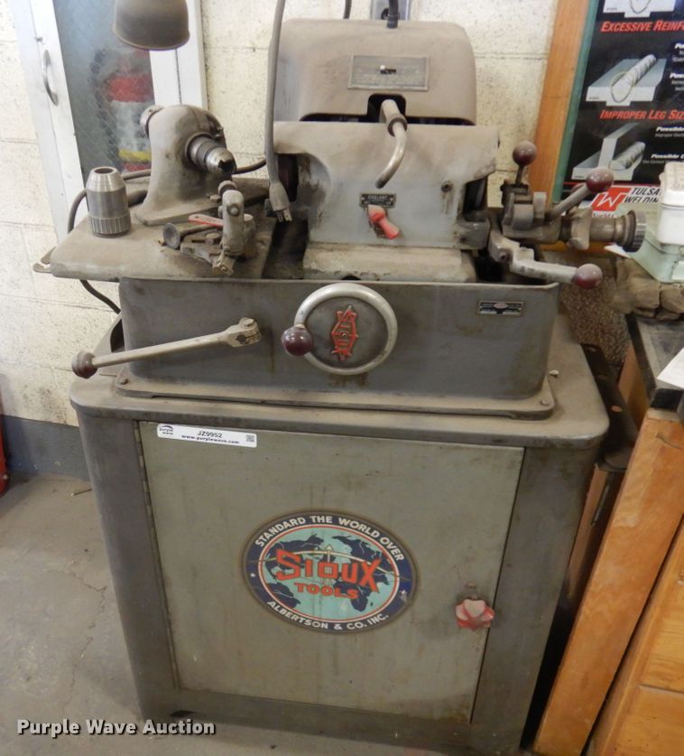 Sioux Tools valve face grinder in Tribune, KS Item JZ9952 sold