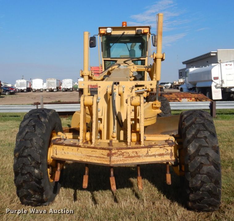 image for item JZ9958 1998 John Deere 770CH  motor grader